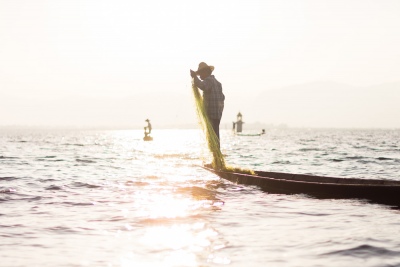Pêcheur Intha sur le lac Inle